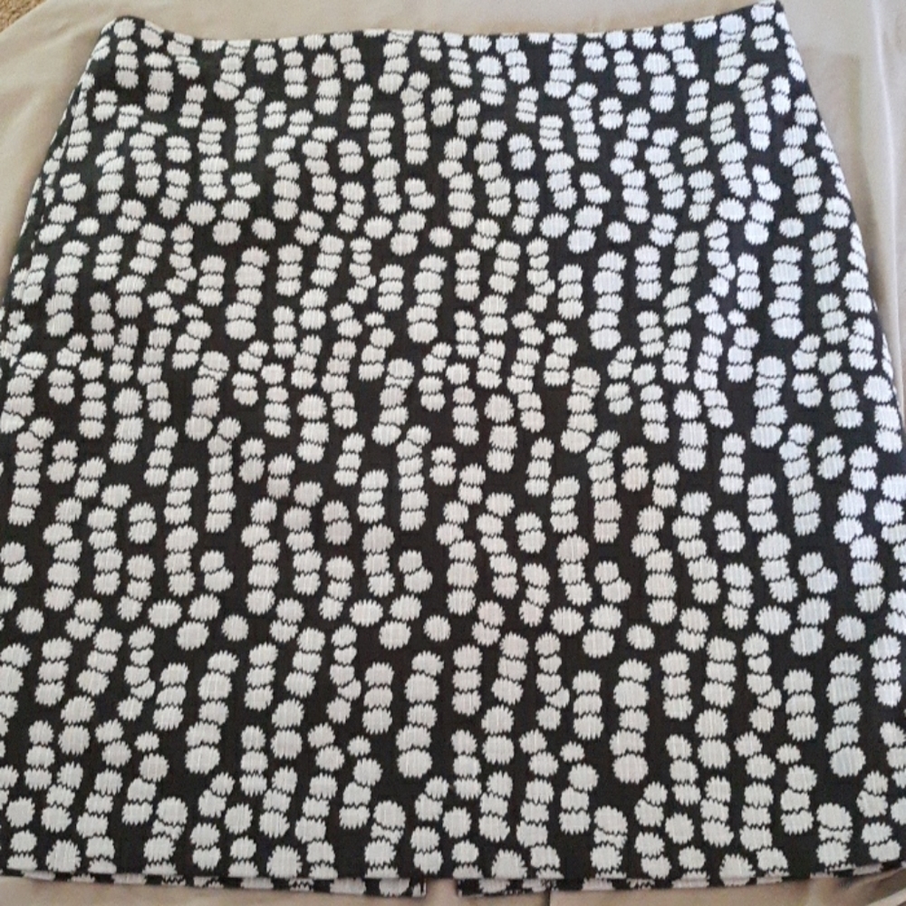 Very nice ladies skirt Ann Taylor 16